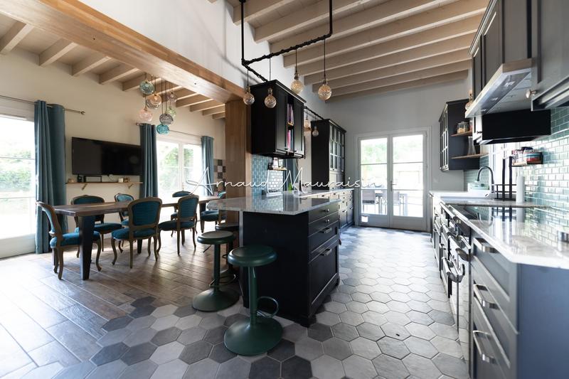 Maison - 182 m² - 6 pièces