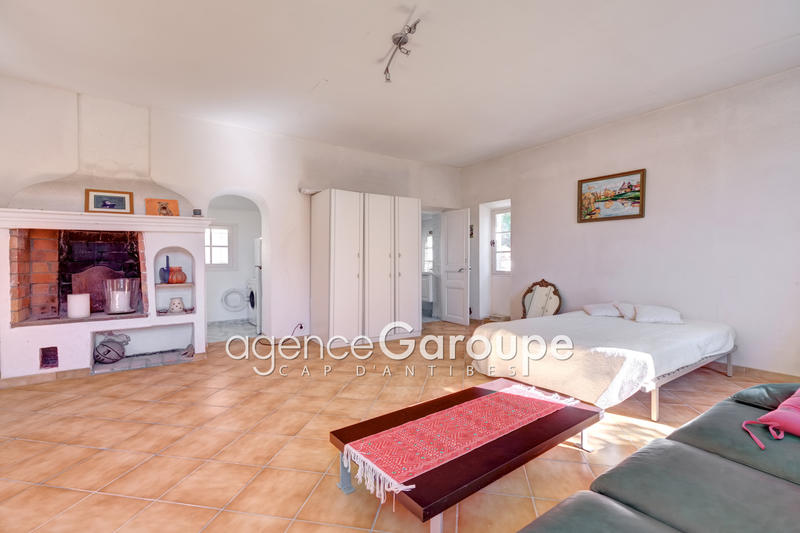 Maison - 225 m² - 6 pièces