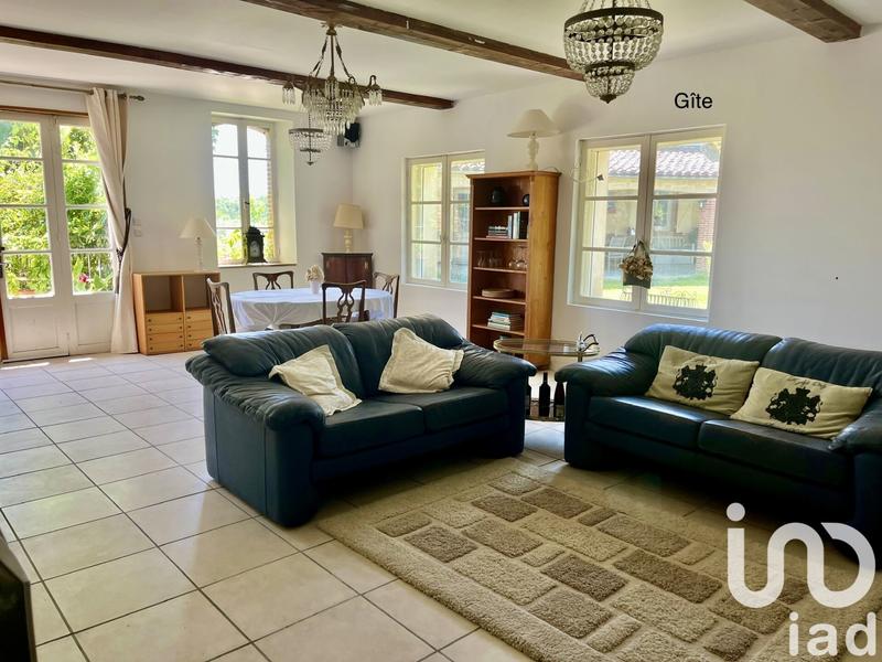 Maison - 330 m² - 7 pièces