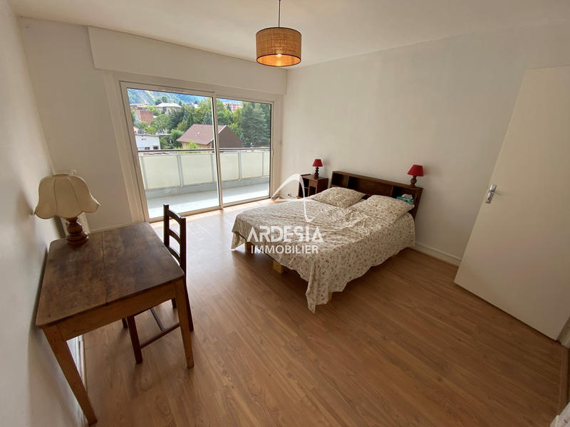 Appartement - 91 m² - 3 pièces