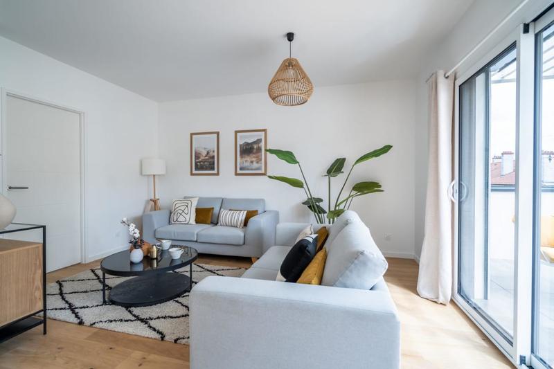 Appartement - 94 m² - 4 pièces