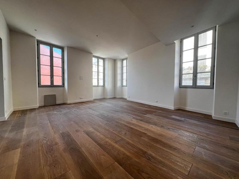 Maison de village - 208 m² - 6 pièces