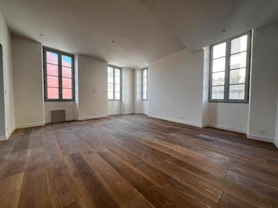 Maison de village - 208 m² - 6 pièces