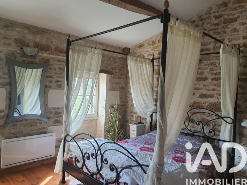 Maison - 202 m² - 6 pièces