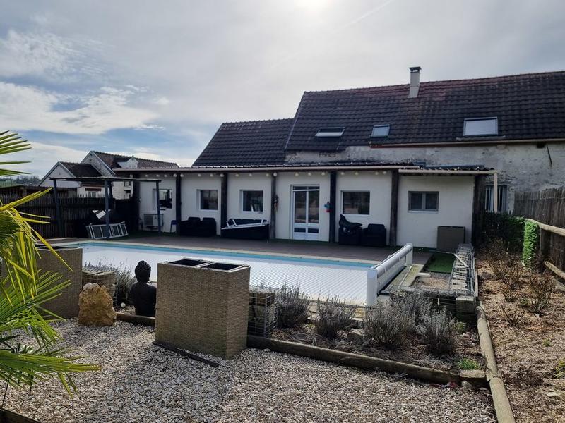 Maison chambre d'hôtes - 354 m² - 11 pièces
