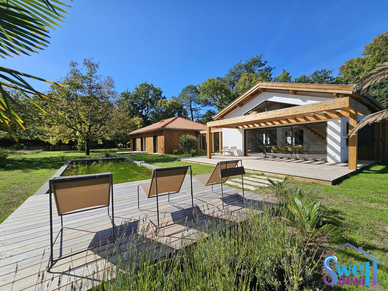 Maison - 165 m² - 6 pièces