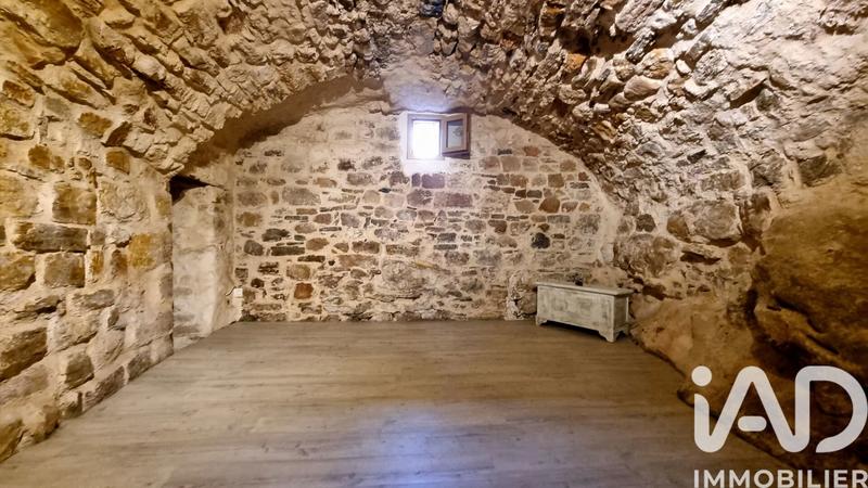 Maison de village - 95 m² - 5 pièces