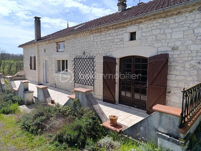 Maison en pierre - 140 m² - 4 pièces