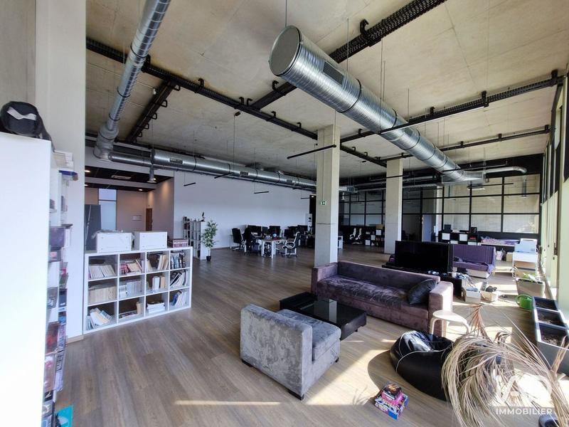 Bureau - 543 m²