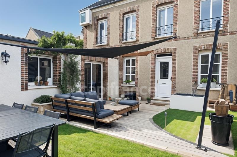 Maison - 167 m² - 7 pièces