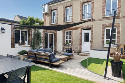 Maison - 167 m² - 7 pièces