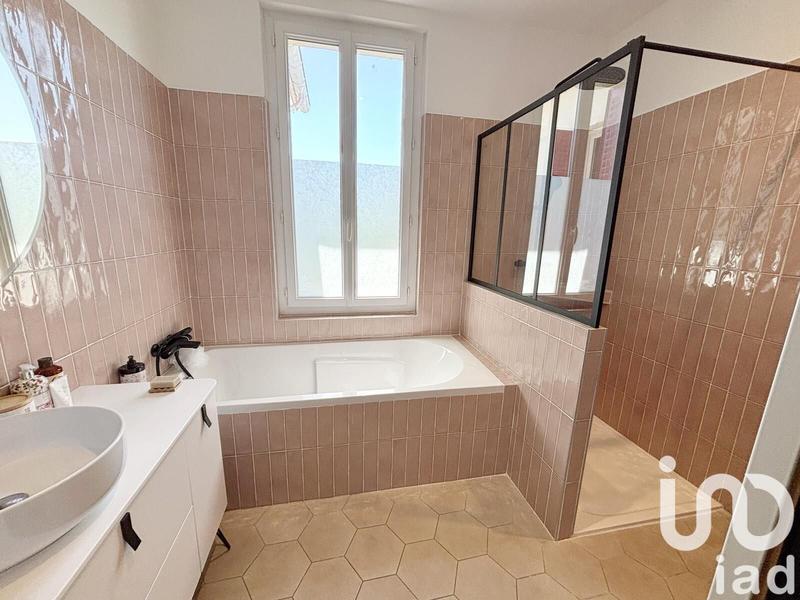 Maison - 170 m² - 6 pièces