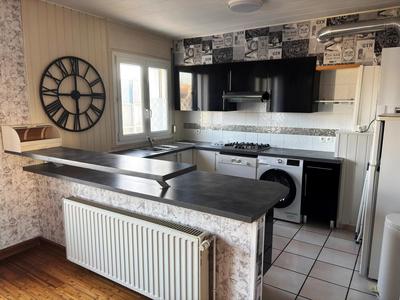 Appartement - 79 m² - 5 pièces