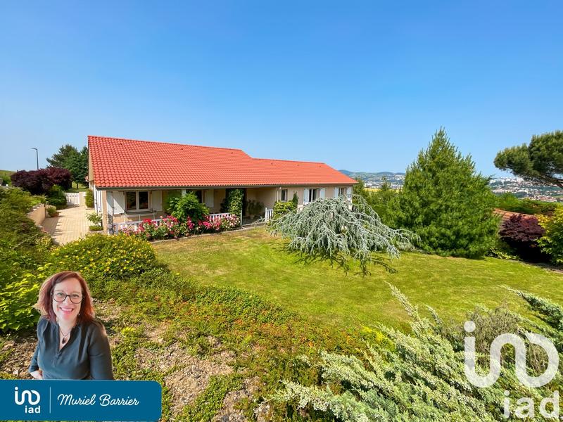 Maison - 208 m² - 8 pièces