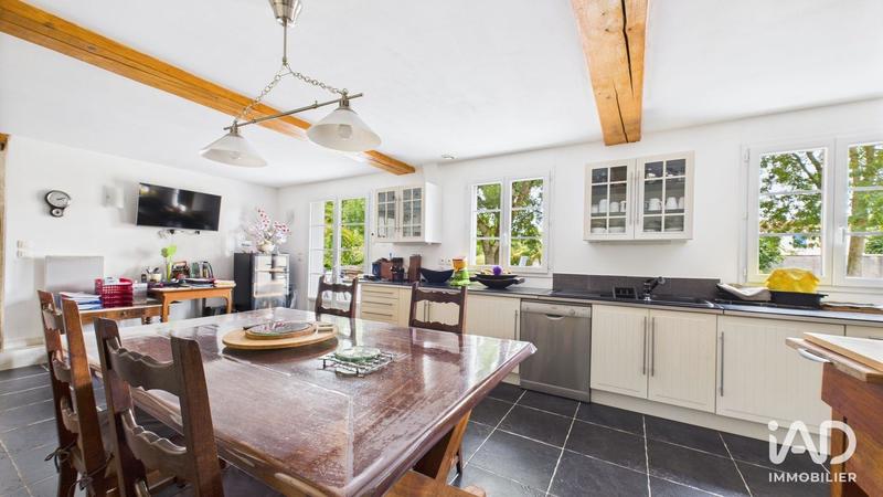 Maison - 284 m² - 7 pièces