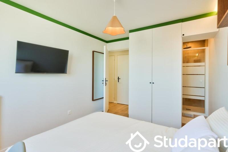 Chambre - 10 m² - 1 pièce