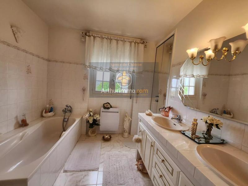 Maison - 157 m² - 7 pièces