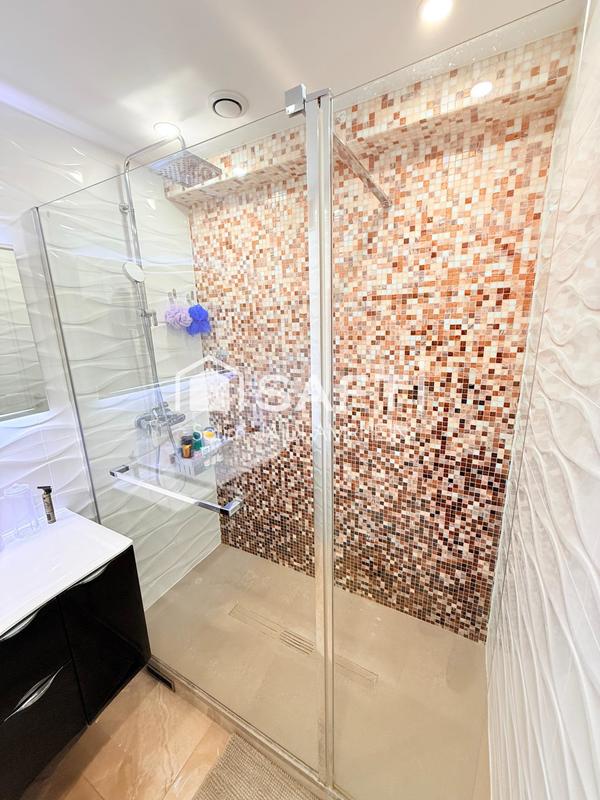 Appartement - 77 m² - 4 pièces