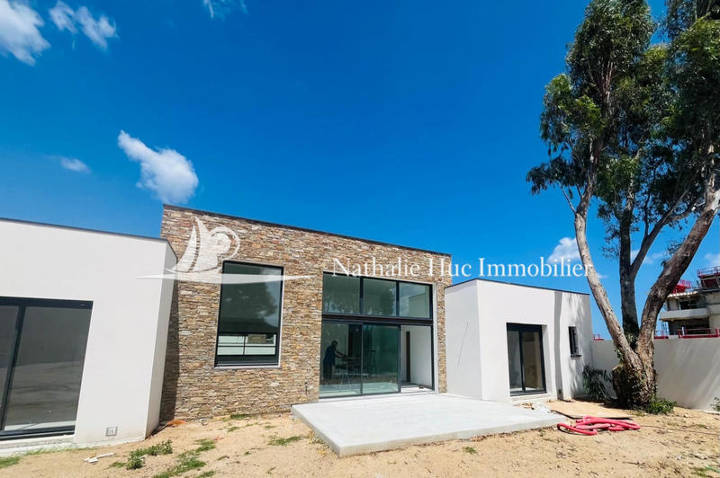 Villa - 111 m² - 4 pièces