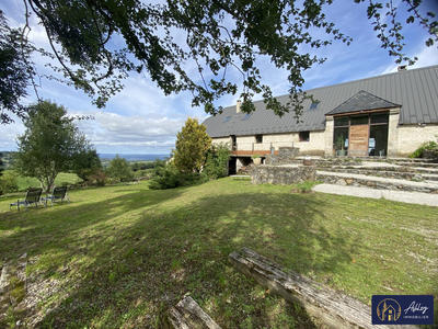 Maison - 316 m² - 14 pièces