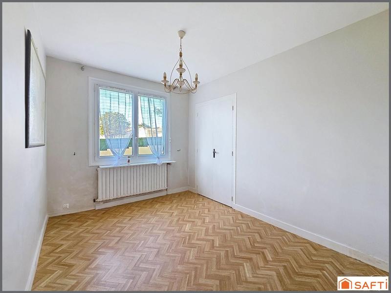 Maison - 94 m² - 5 pièces