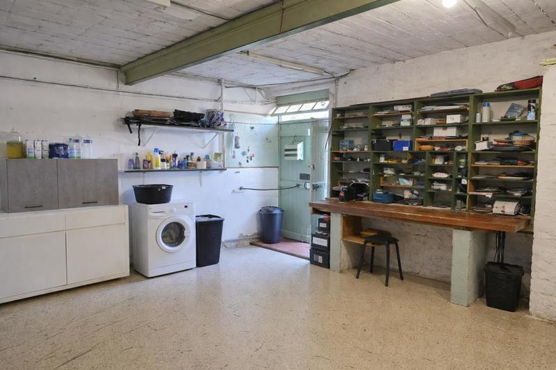 Maison - 200 m² - 8 pièces