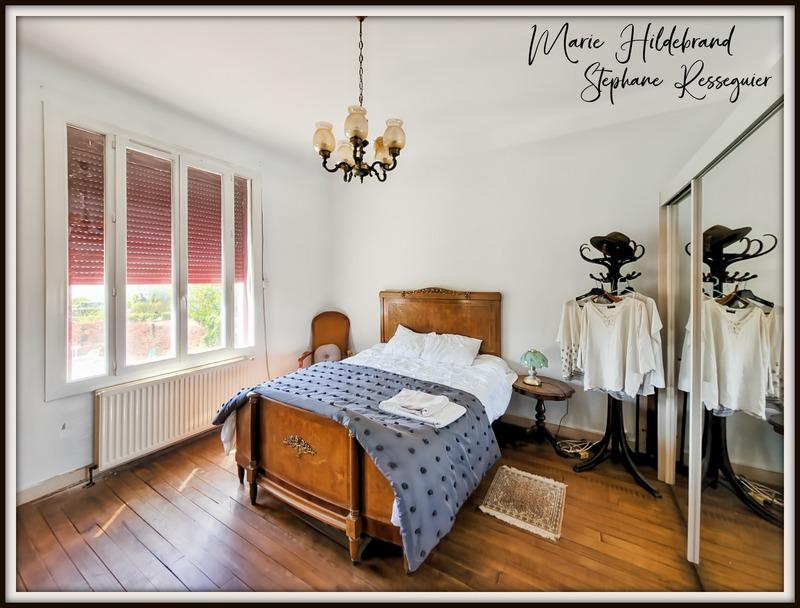 Maison - 254 m² - 12 pièces