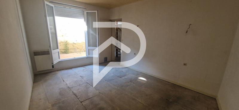 Local commercial - 150 m² - 5 pièces