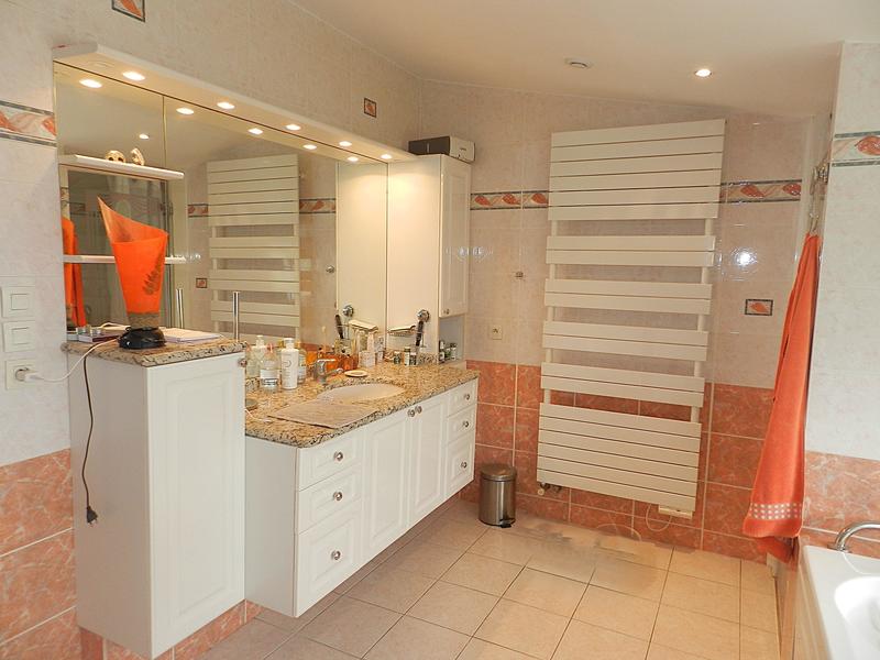 Maison - 157 m² - 7 pièces