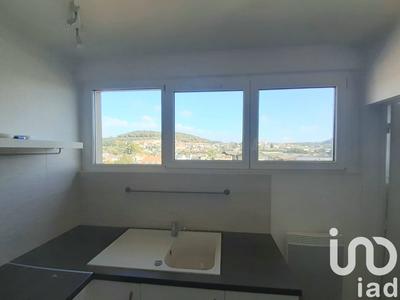 Appartement - 83 m² - 5 pièces