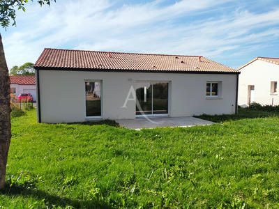 Maison - 88 m² - 4 pièces