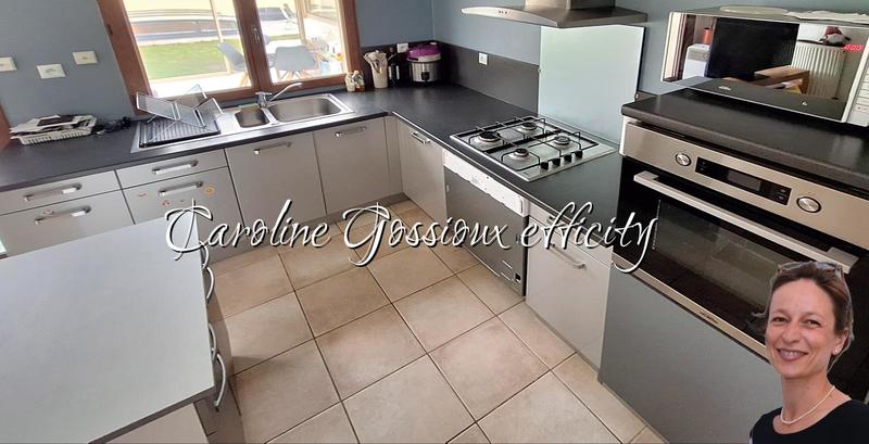 Pavillon - 213 m² - 12 pièces