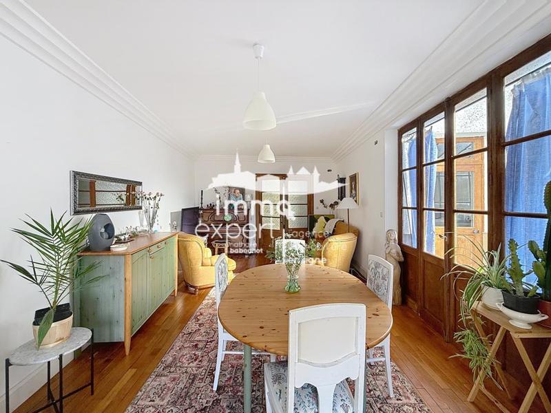 Maison de ville - 246 m² - 7 pièces