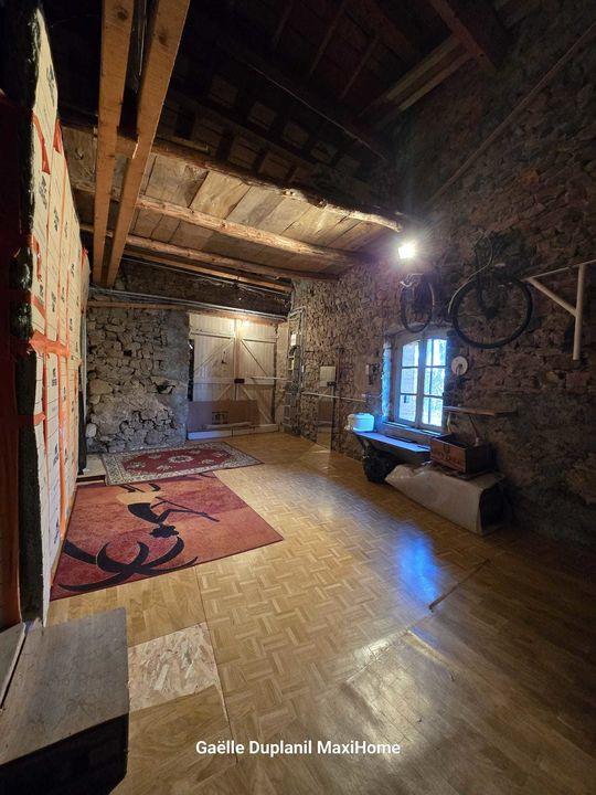 Maison - 133 m² - 8 pièces