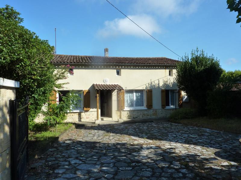 Maison - 90 m² - 3 pièces