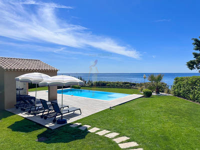 Villa - 211 m² - 7 pièces