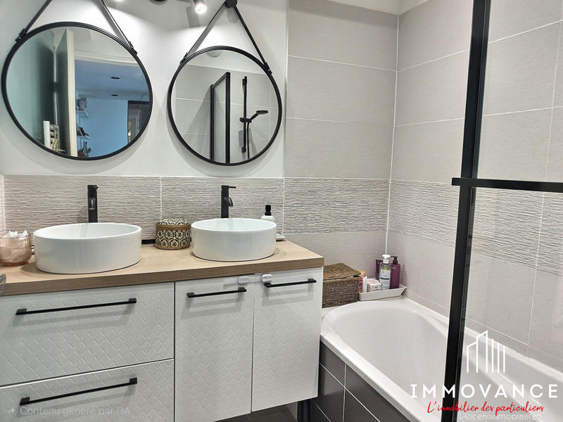 Appartement - 80 m² - 4 pièces