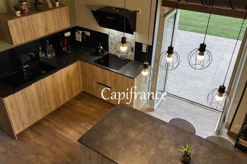 Maison en pierre - 148 m² - 5 pièces