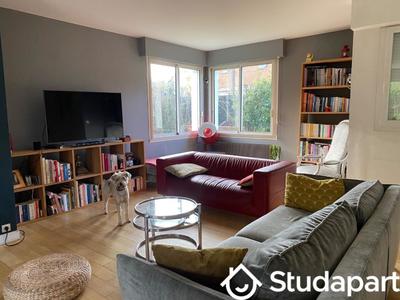 Chambre - 14 m² - 1 pièce