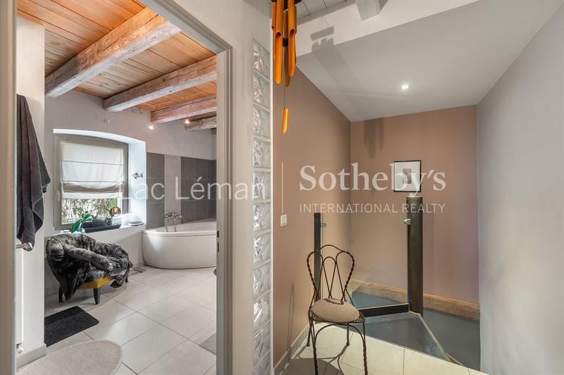 Corps de ferme - 239 m² - 5 pièces