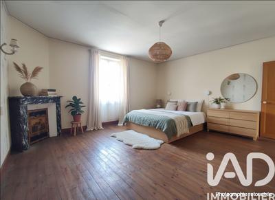 Maison - 204 m² - 10 pièces