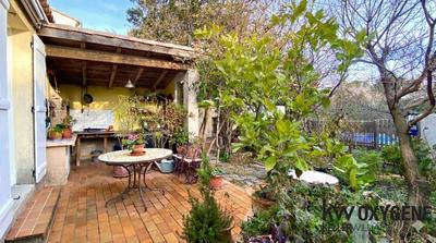 Maison traditionnelle - 110 m² - 4 pièces