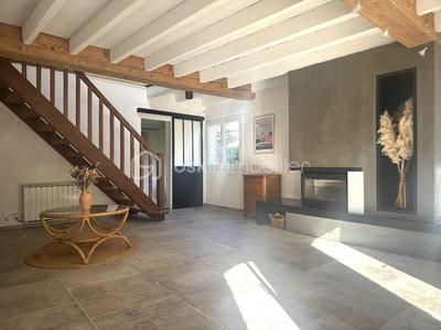 Maison - 215 m² - 6 pièces