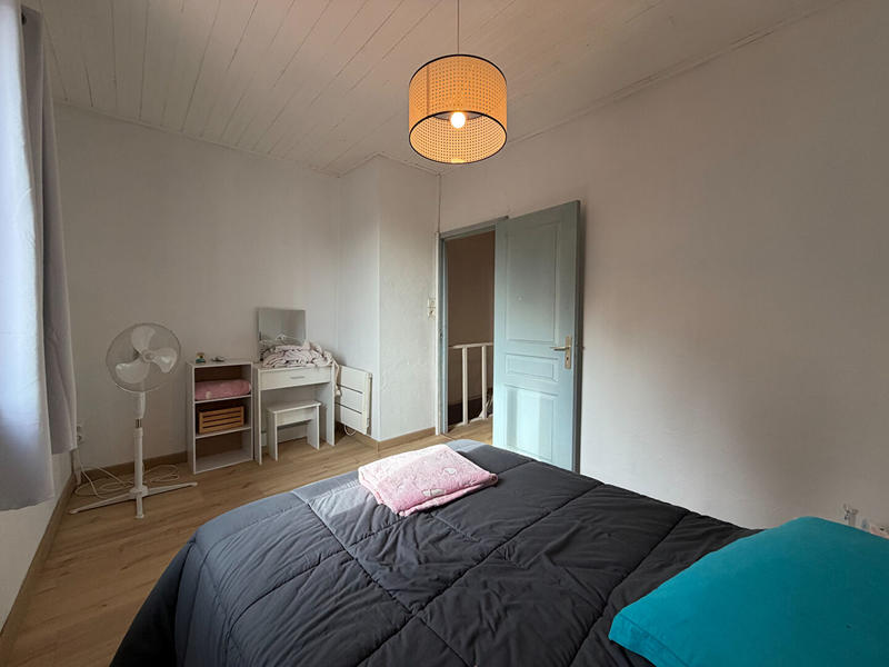 Maison - 300 m² - 9 pièces