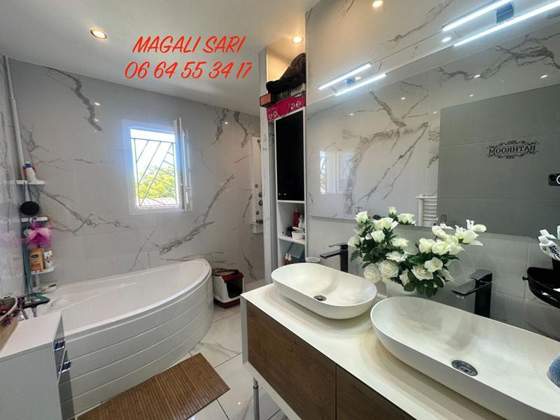 Villa - 90 m² - 5 pièces