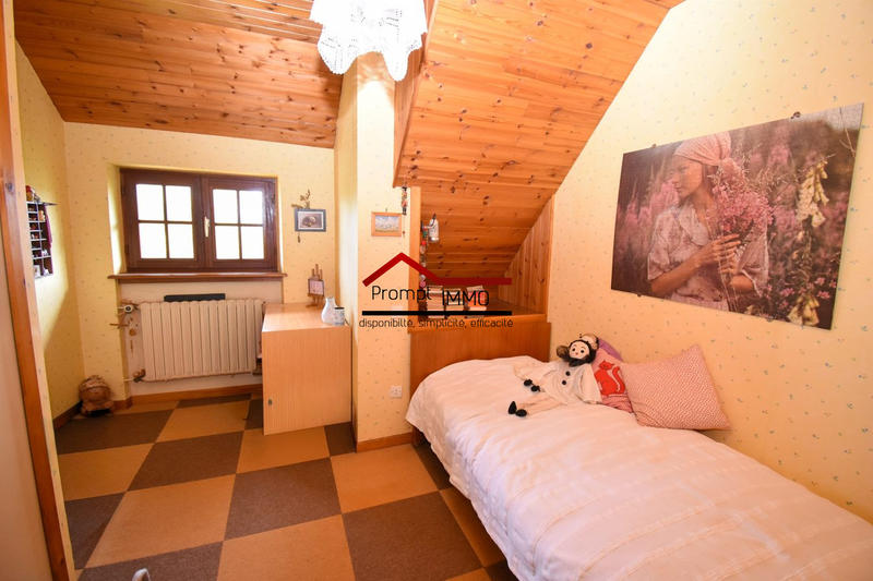 Maison - 142 m² - 8 pièces