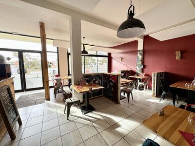 Local commercial - 88 m² - 2 pièces