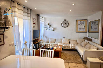 Maison de ville - 107 m² - 5 pièces