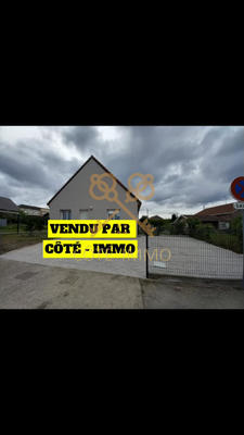 Maison - 90 m² - 5 pièces