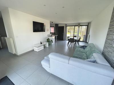 Maison contemporaine - 98 m² - 4 pièces